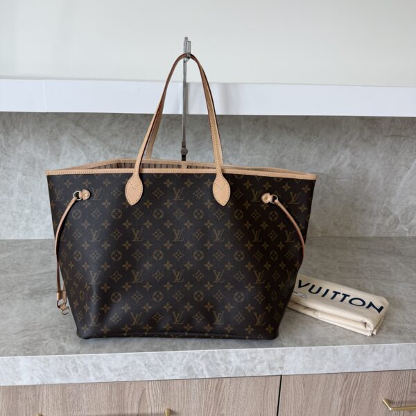 Louis Vuitton Classic Monogram Neverfull GM Beige