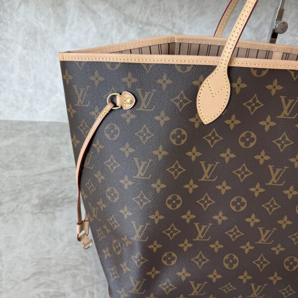 Louis Vuitton Classic Monogram Neverfull GM Beige