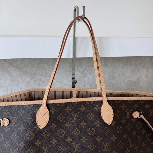 Louis Vuitton Classic Monogram Neverfull GM Beige