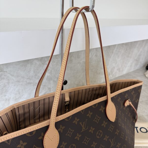 Louis Vuitton Classic Monogram Neverfull GM Beige