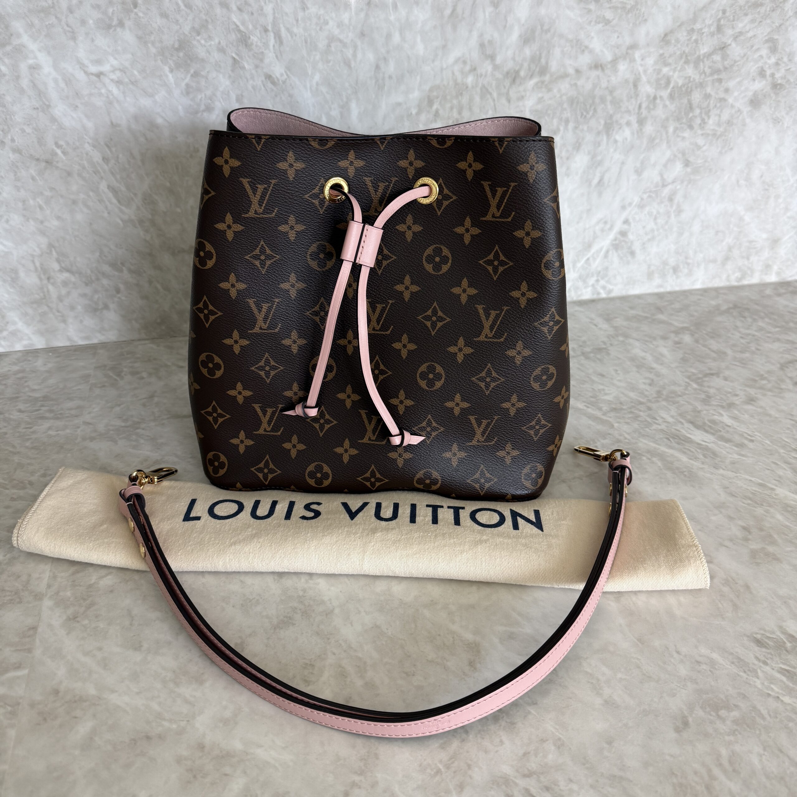 Louis Vuitton Monogram Neonoe MM Rose Poudre