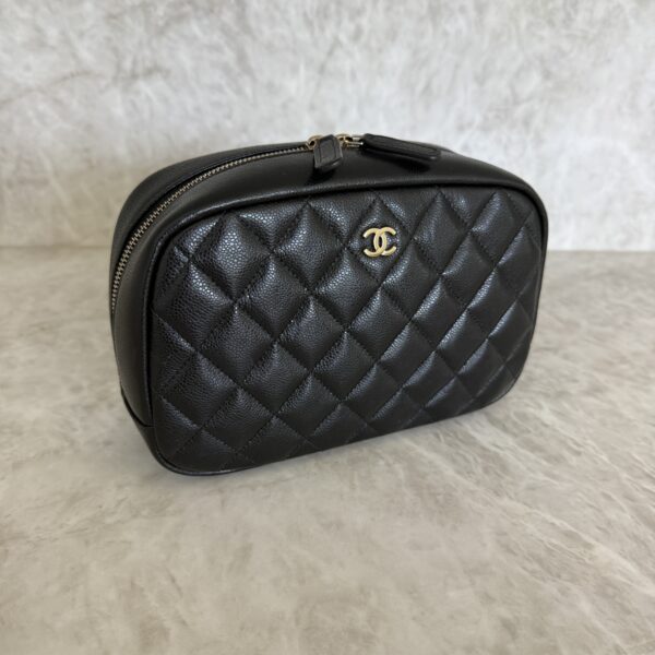 Chanel Curvy Cosmetic Pouch Quilted Caviar Medium