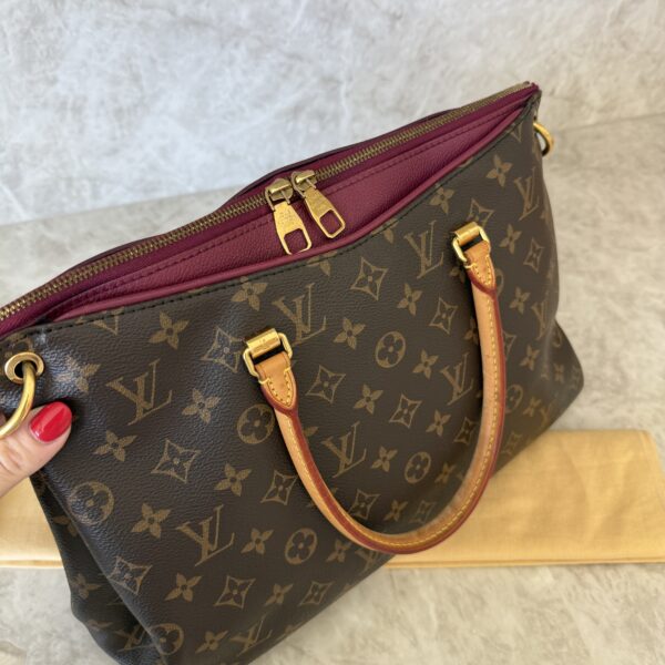Louis Vuitton Monogram Pallas Clutch Grape