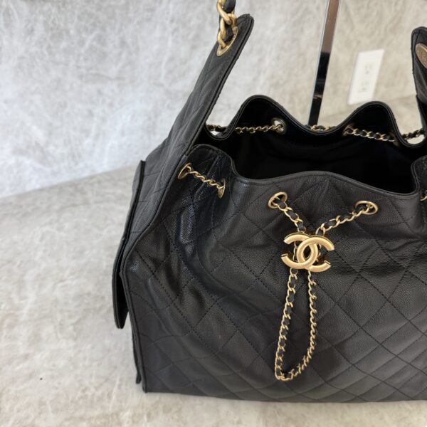 Chanel Caviar Quilted Medium Chanel 25 Handbag Black