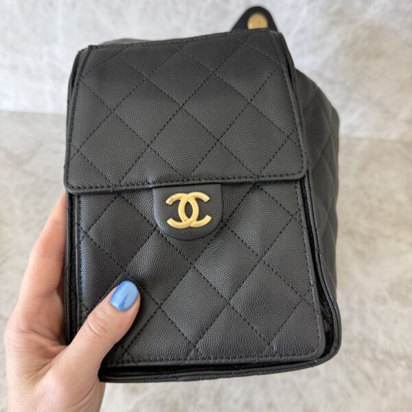 Chanel Caviar Quilted Medium Chanel 25 Handbag Black