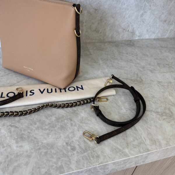 Louis Vuitton Calfskin Multipass Arizona Beige