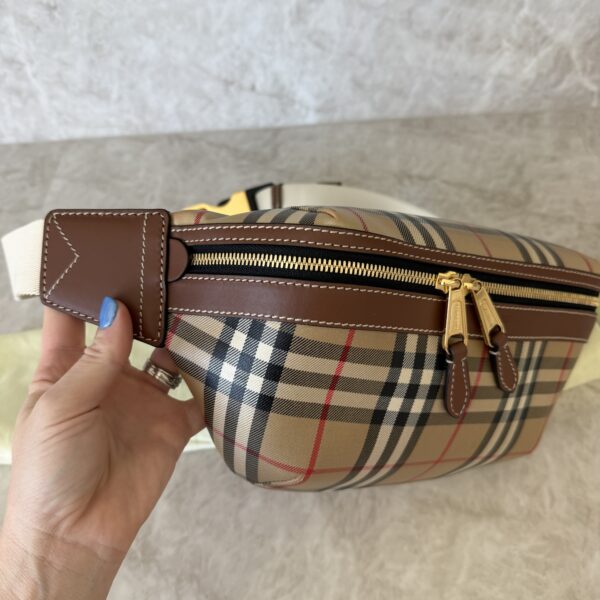 Burberry Recycled Polyester Vintage Check Medium Sonny Bum Bag Archive Beige Black