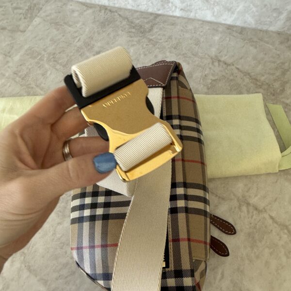 Burberry Recycled Polyester Vintage Check Medium Sonny Bum Bag Archive Beige Black