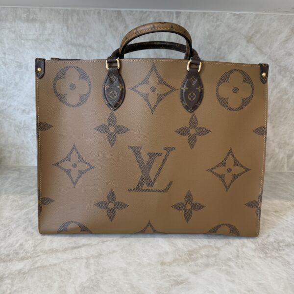 Louis Vuitton Reverse Monogram Giant Onthego GM