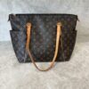 Louis Vuitton Monogram Totally MM