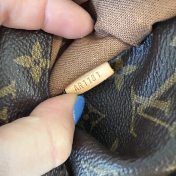 Louis Vuitton Monogram Totally MM