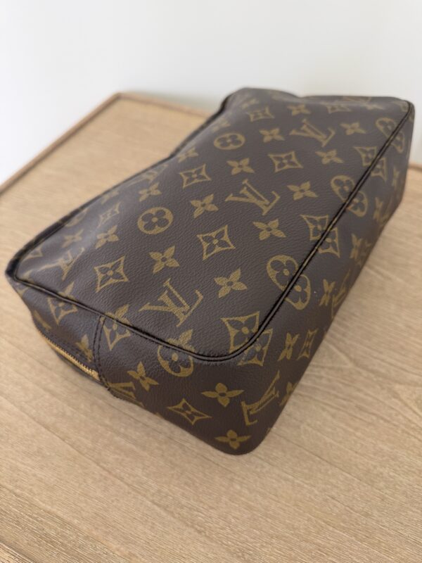 Louis Vuitton Monogram Trousse Toilette 28
