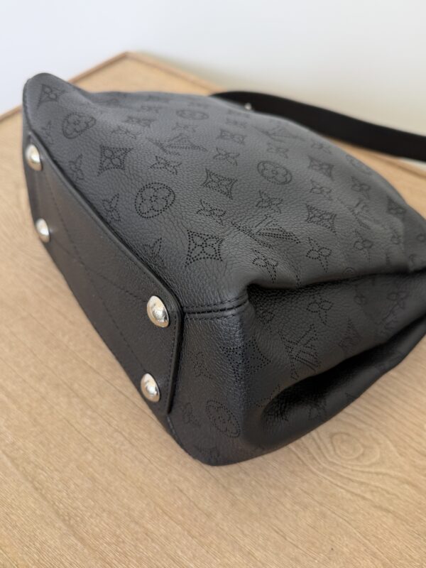 Louis Vuitton Mahina Babylone Chain BB Black