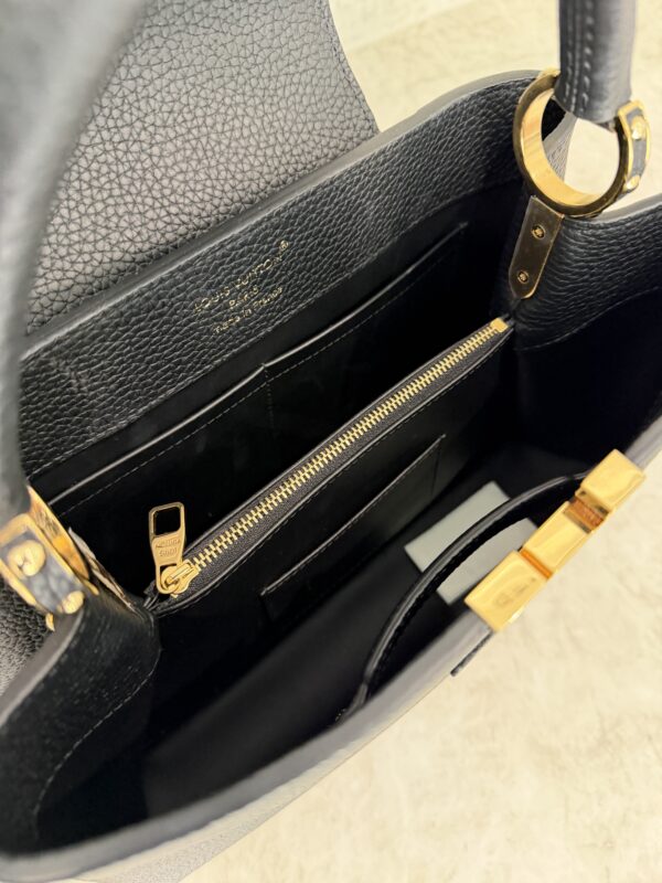 Louis Vuitton Taurillon Capucines MM Black