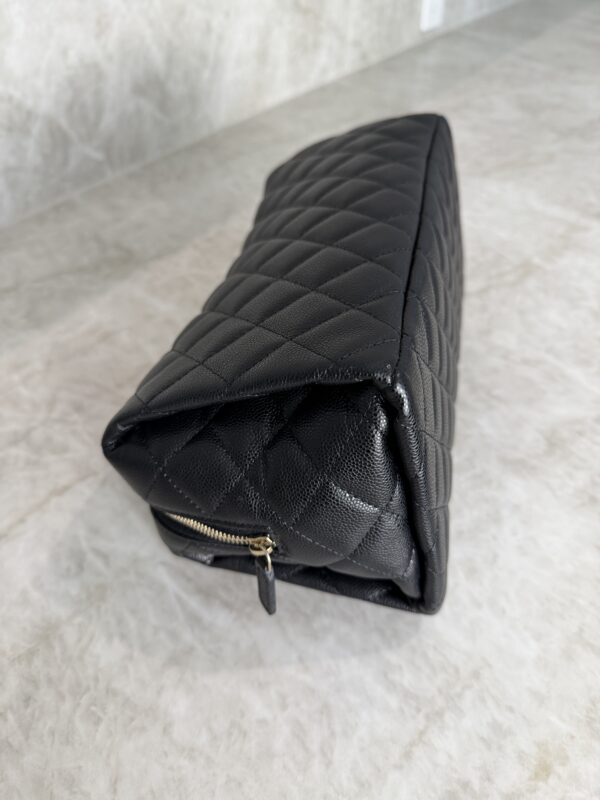 Chanel Grained Shiny Calfskin Gold Tone Hardware Zippered Case Large