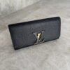 Louis Vuitton Taurillon Capucines Wallet Black