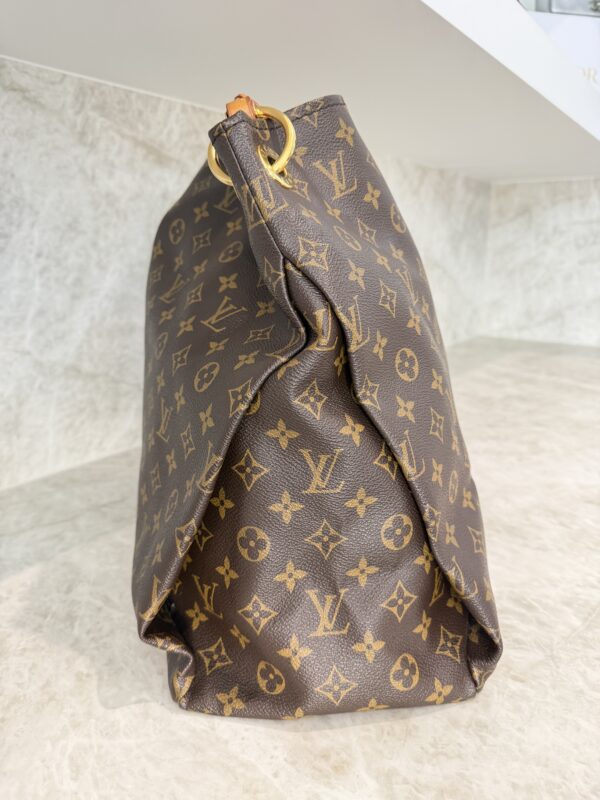 Louis Vuitton Monogram Artsy GM