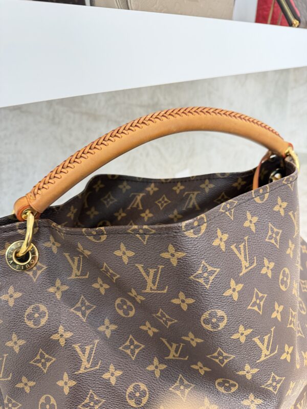Louis Vuitton Monogram Artsy GM