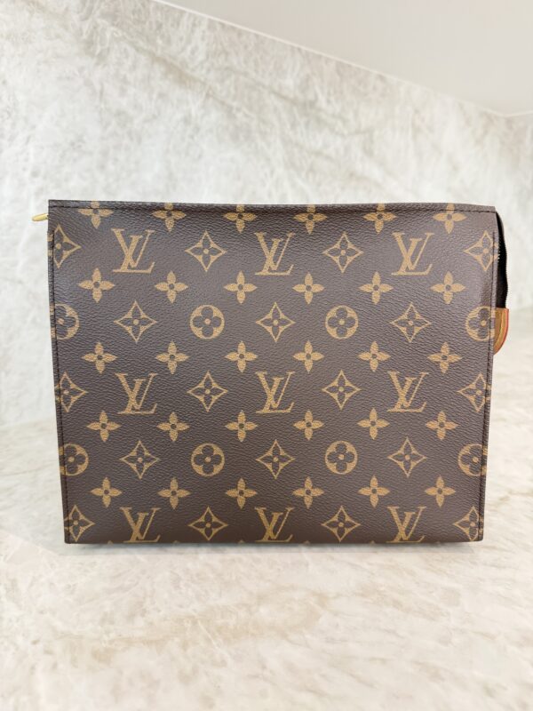 Louis Vuitton Monogram Toiletry 26