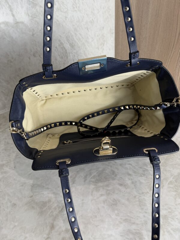Valentino Garavani Vitello Small Rockstud Tote Marine