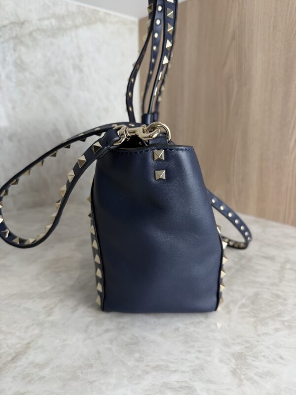 Valentino Garavani Vitello Small Rockstud Tote Marine