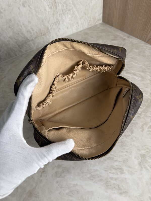 Louis Vuitton Monogram Trousse Toilette 23