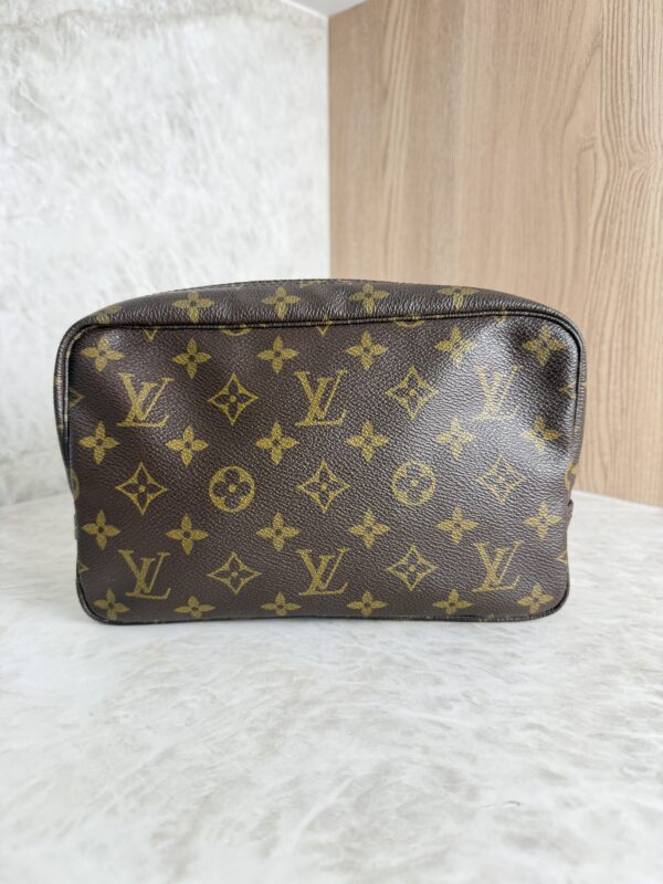 Louis Vuitton Monogram Trousse Toilette 23