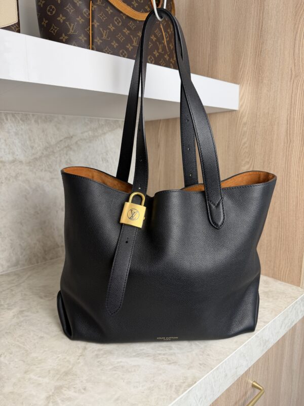 Louis Vuitton Grained Calfskin Low Key Cabas MM Black