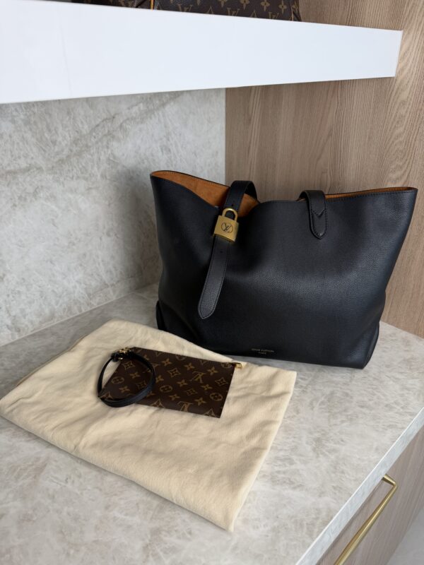 Louis Vuitton Grained Calfskin Low Key Cabas MM Black