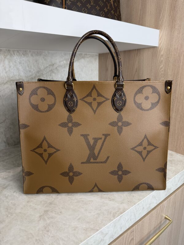 Louis Vuitton Reverse Monogram Giant Onthego GM