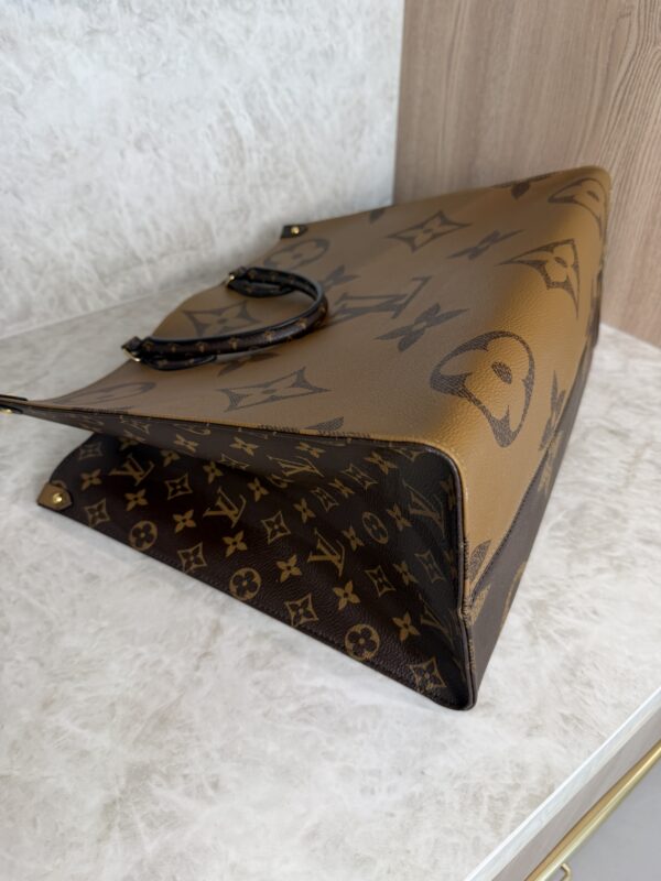 Louis Vuitton Reverse Monogram Giant Onthego GM