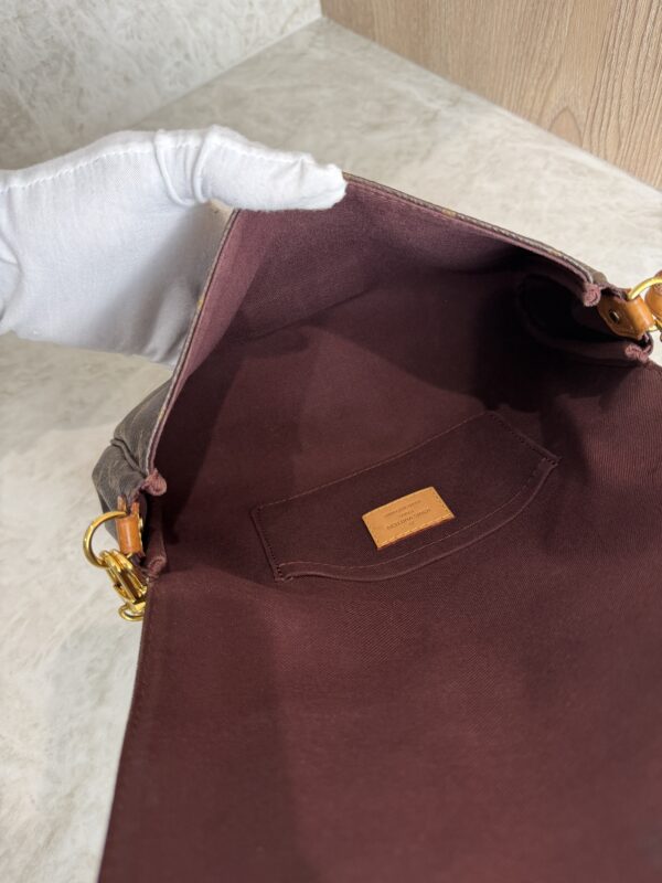 Louis Vuitton Monogram Favorite MM