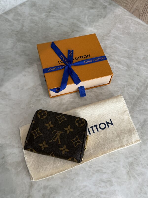 Louis Vuitton Monogram Zippy Coin Purse