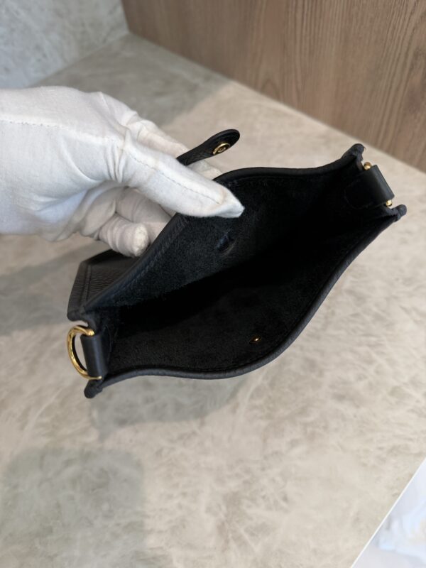 Hermes Taurillon Clemence Evelyne TPM Black and Gold