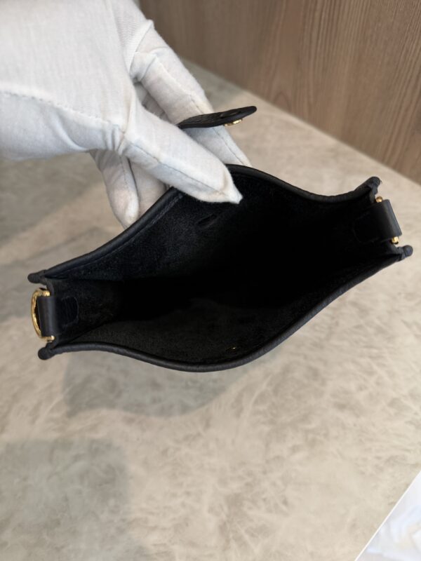 Hermes Taurillon Clemence Evelyne TPM Black and Gold