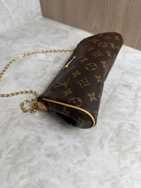 Louis Vuitton Monogram Pochette Eva