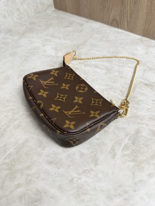 Louis Vuitton Monogram Mini Pochette Accessories