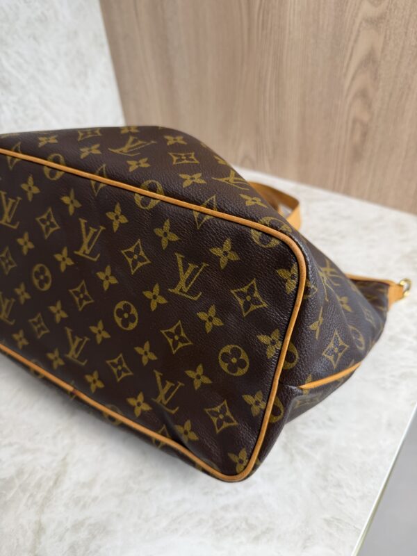 https://www.herauthentic.com/louis-vuitton-damier-ebene-speedy-35-5/