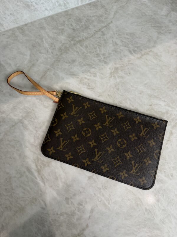 Louis Vuitton Monogrami Neverfull MM Beige