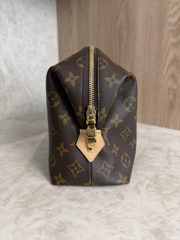 Louis Vuitton Monogram Cosmetic Pouch GM