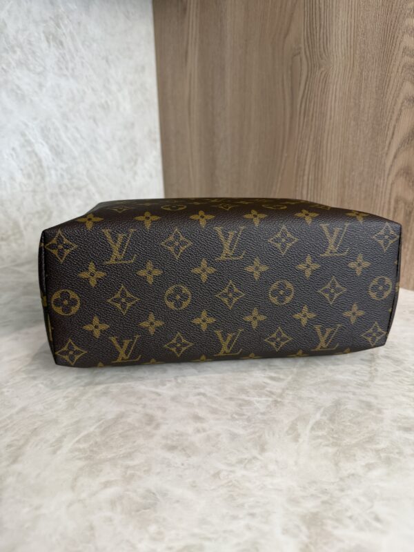 Louis Vuitton Monogram Cosmetic Pouch GM