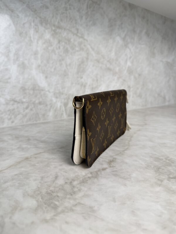 Louis Vuitton Monogram Insolite Wallet White