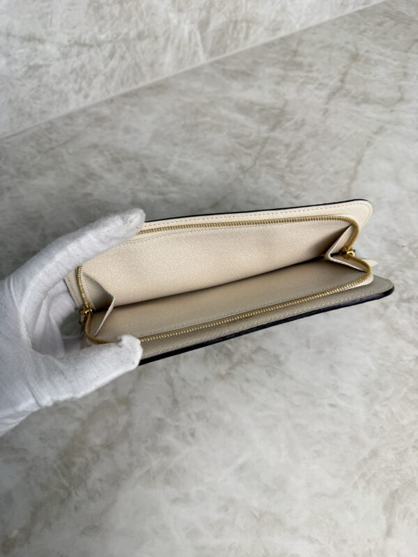 Louis Vuitton Monogram Insolite Wallet White