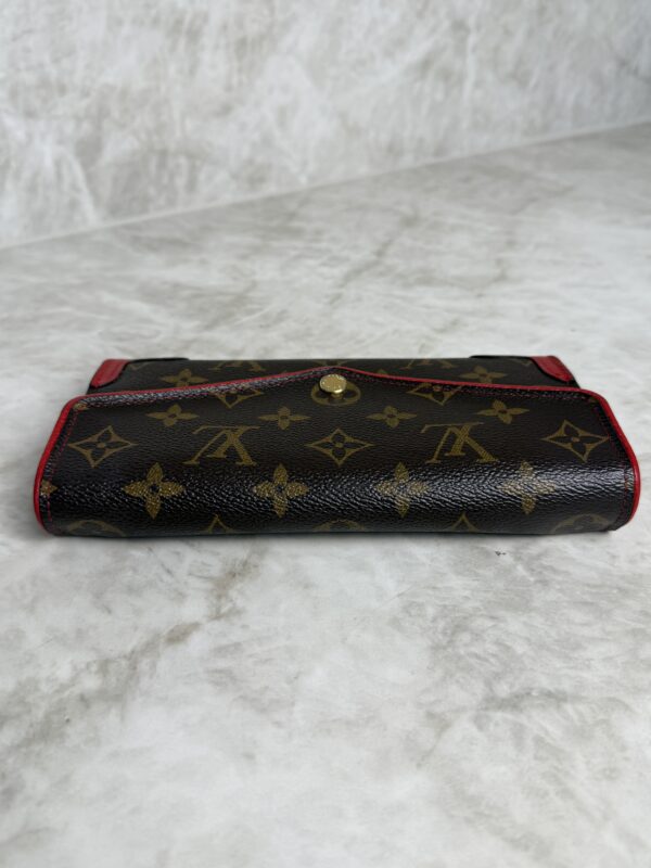 Louis Vuitton Retiro Sarah Wallet Monogram Canvas