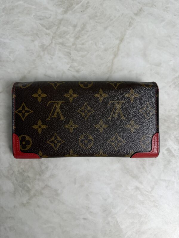 Louis Vuitton Retiro Sarah Wallet Monogram Canvas