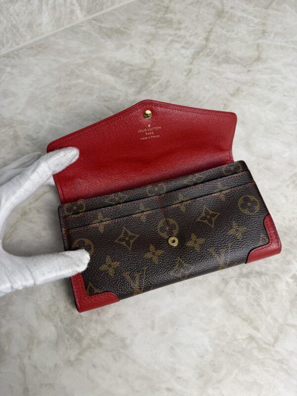 Louis Vuitton Retiro Sarah Wallet Monogram Canvas