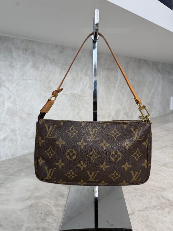 Louis Vuitton Vintage Pochette Accessoires Monogram Canvas