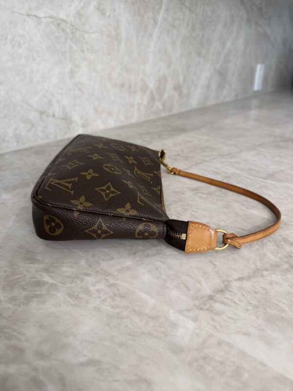 Louis Vuitton Vintage Pochette Accessoires Monogram Canvas