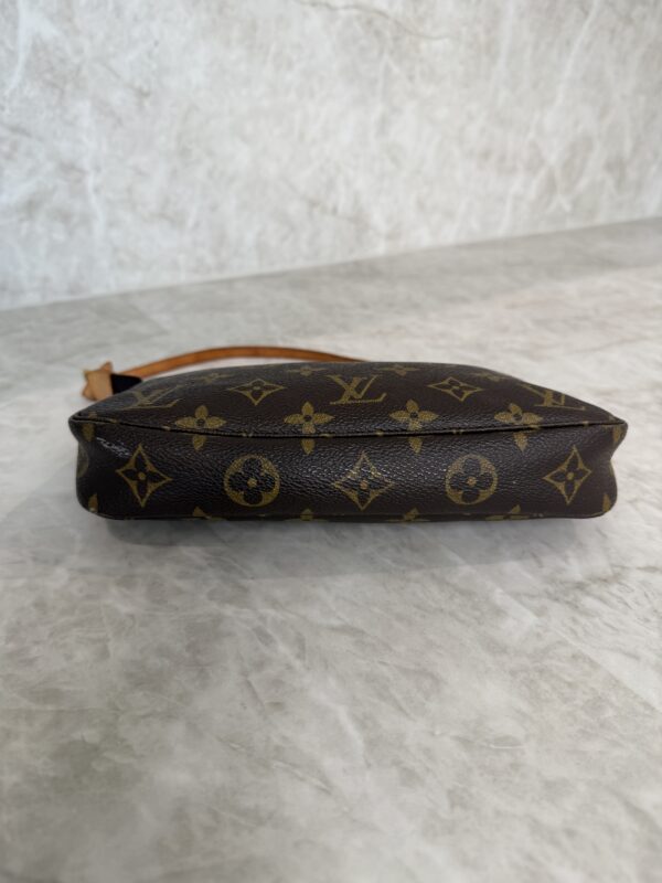 Louis Vuitton Vintage Pochette Accessoires Monogram Canvas