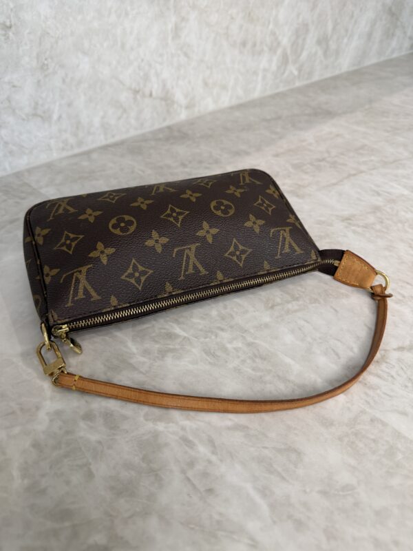 Louis Vuitton Vintage Pochette Accessoires Monogram Canvas